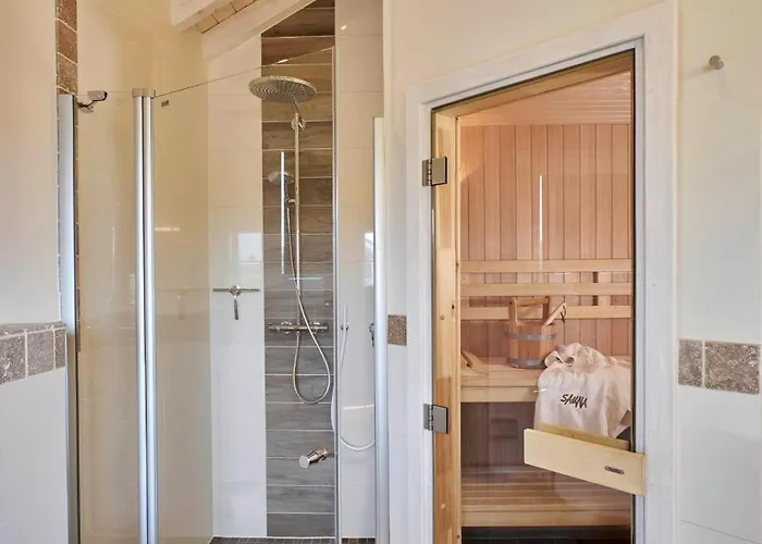 Luxuswellnesshaus Weitblick Vakantiehuis *